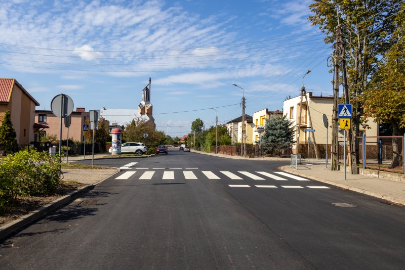 Ul. Wyspiańskiego z nową nawierzchnią